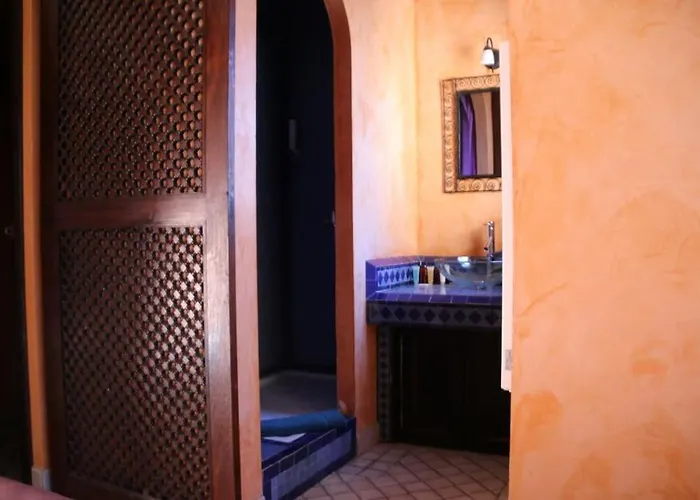 Taza, 1 Couple Only Au Village Naturiste